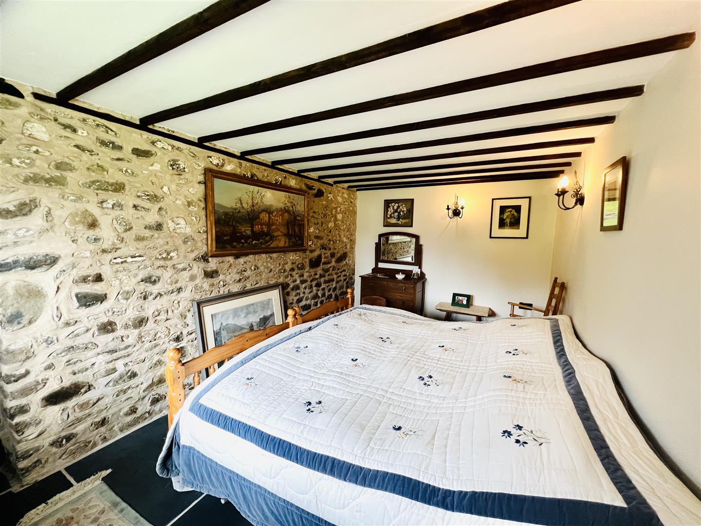 Capel Isaac, Llandeilo BJP Residential